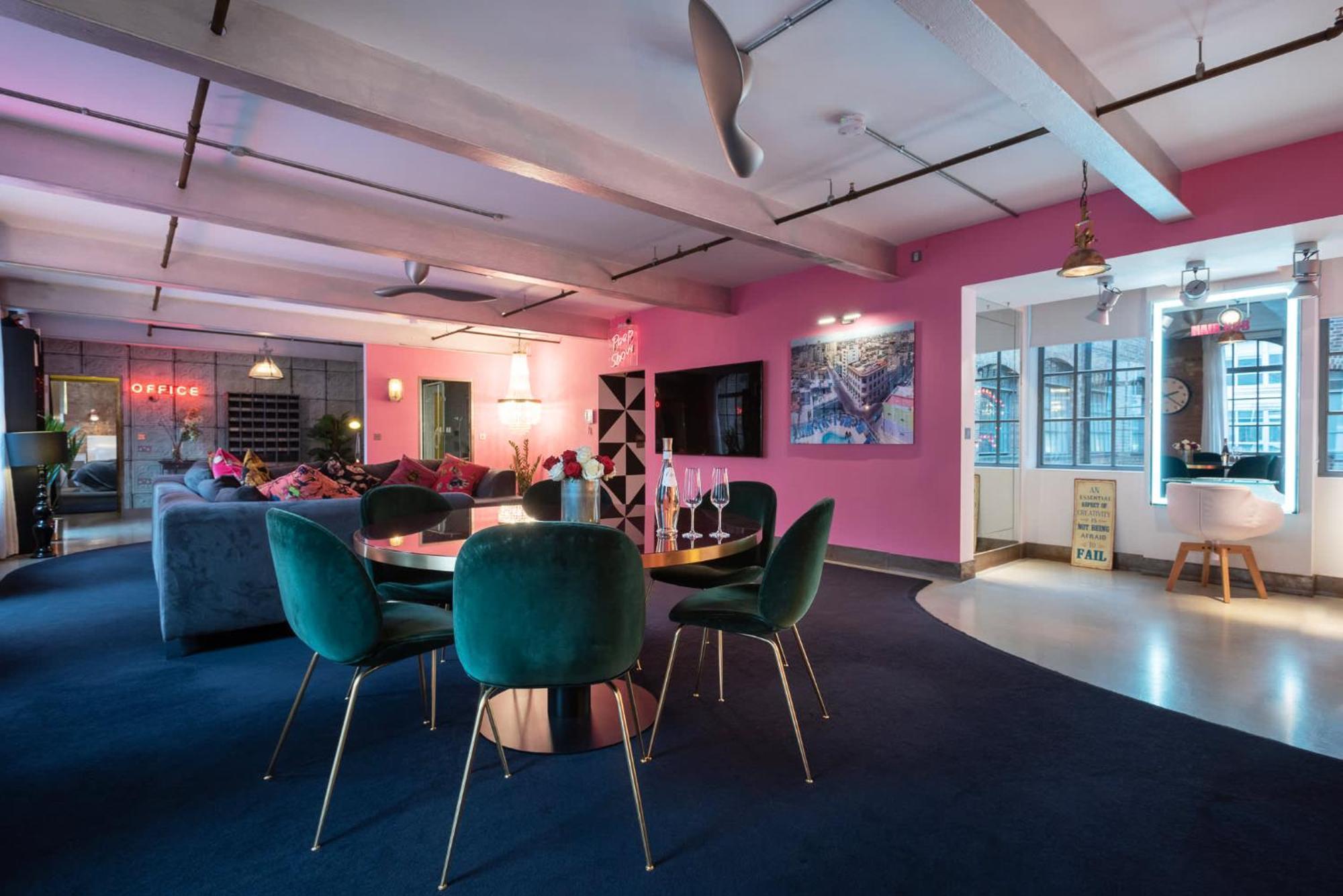 Amazingly Luxurious Loft Apartment, Soho - 3 Bedrooms, 2 Bath & Office Londýn Exteriér fotografie