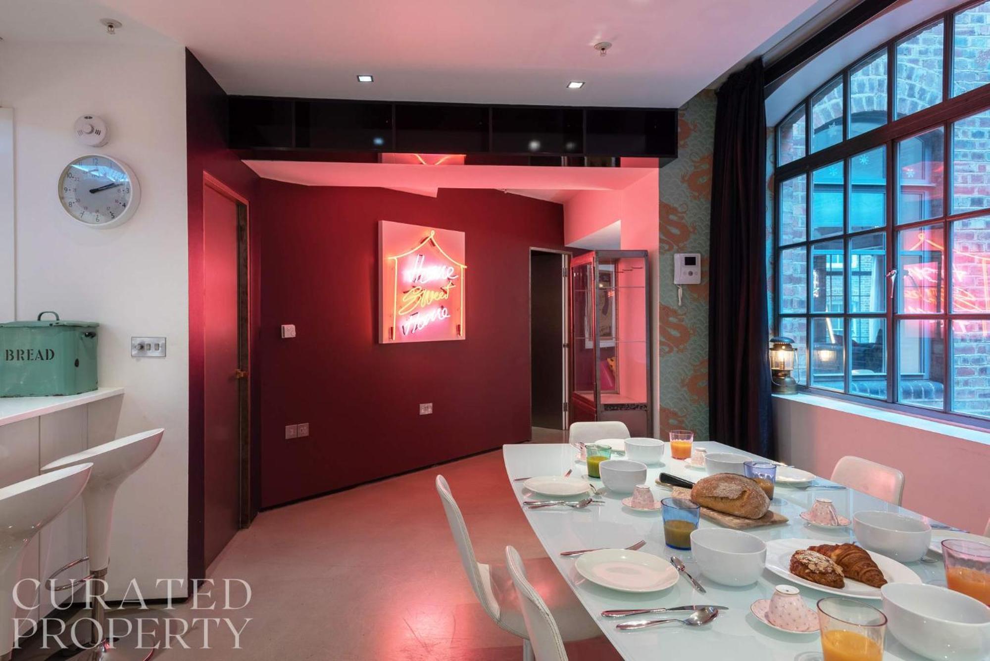 Amazingly Luxurious Loft Apartment, Soho - 3 Bedrooms, 2 Bath & Office Londýn Exteriér fotografie