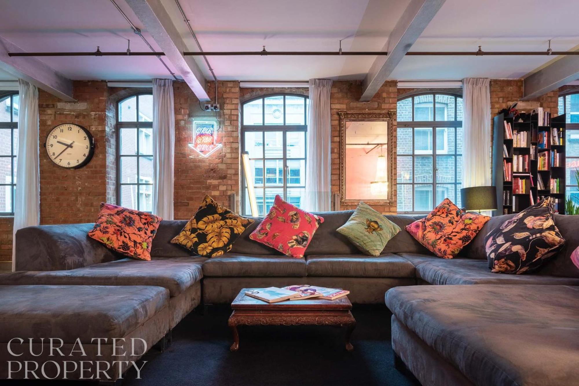 Amazingly Luxurious Loft Apartment, Soho - 3 Bedrooms, 2 Bath & Office Londýn Exteriér fotografie