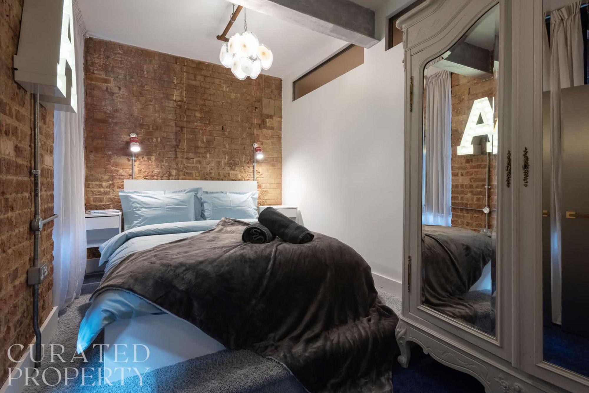 Amazingly Luxurious Loft Apartment, Soho - 3 Bedrooms, 2 Bath & Office Londýn Exteriér fotografie