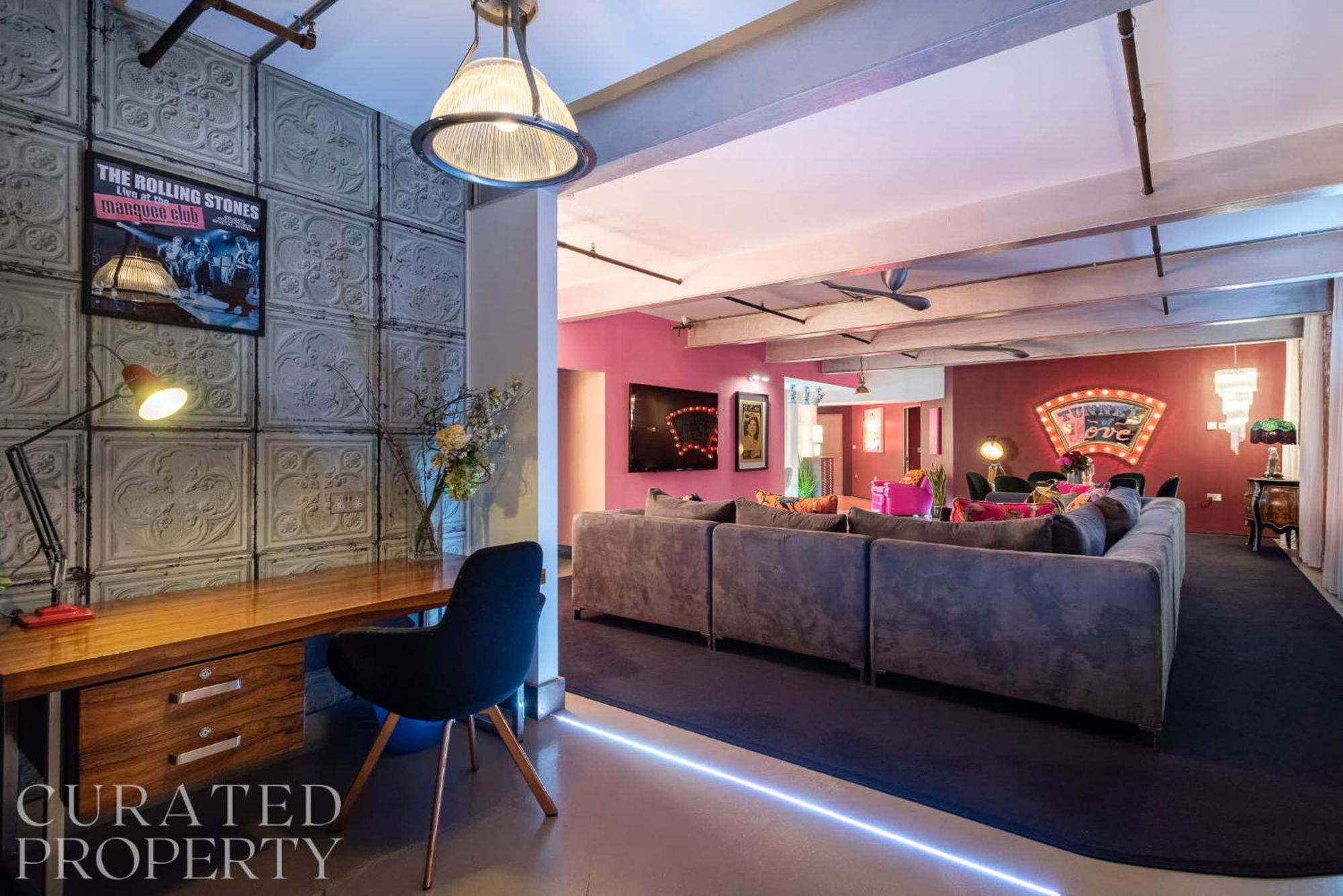 Amazingly Luxurious Loft Apartment, Soho - 3 Bedrooms, 2 Bath & Office Londýn Exteriér fotografie